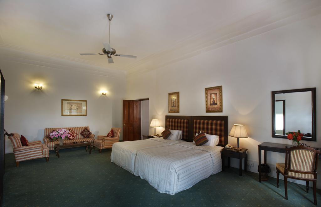 Jayamahal Palace Bangalore Luaran gambar