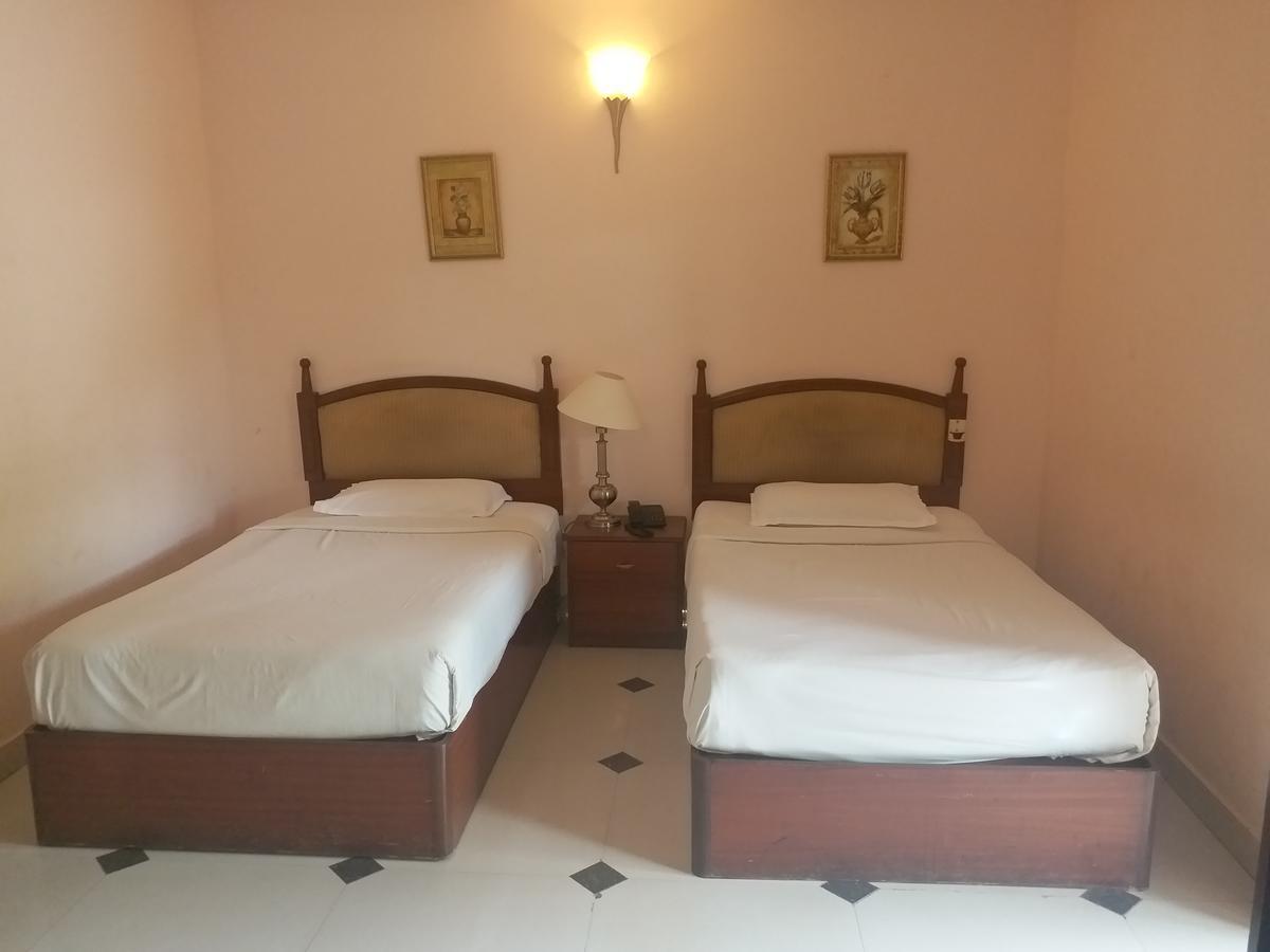 Jayamahal Palace Bangalore Luaran gambar