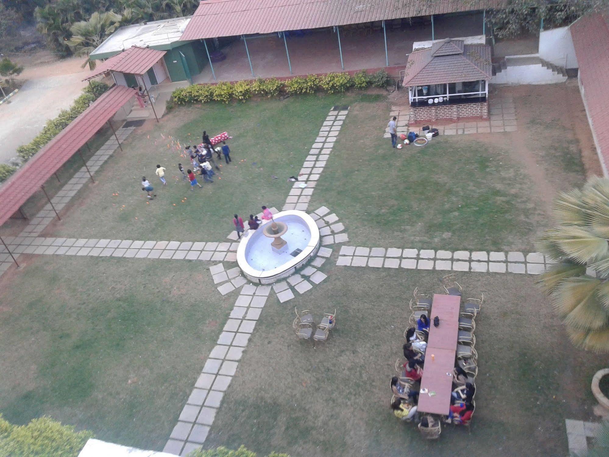 Jayamahal Palace Bangalore Luaran gambar